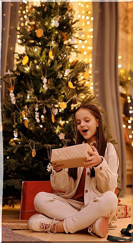 Little girl with a christmas gift